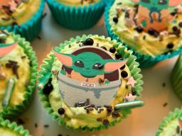 baby yoda edible topper